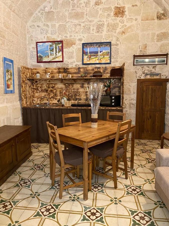 Locazione Turistica Morehouse モノーポリ エクステリア 写真
